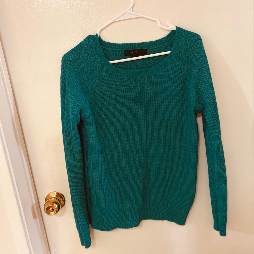 Green sweater- sizes small- forever 21